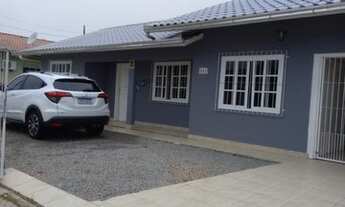 Imagem 3: Casa para Venda em Porto Belo, Balneário Perequê, 3 dormitórios, 1 suíte, 2 banheiros, 4 v