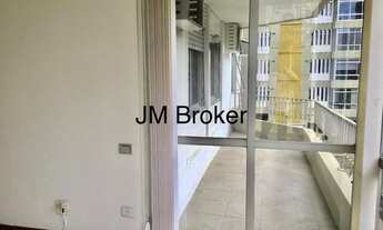 Imagem 5: Delicioso sol da manhã! Ótima varanda! Lindo apartamento de três quartos, à venda em São C