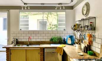 Imagem 5: Sobrado para venda possui 450 metros quadrados com 5 quartos em Jardim Guedala - São Paulo