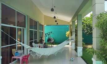 Imagem 6: Casa para venda possui 321 metros quadrados com 4 quartos em - Eusébio