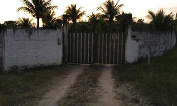 Imagem 4: Guaratiba-RJ-sítio 10.500m-piscina-Campo-Lago de peixes-2 casas