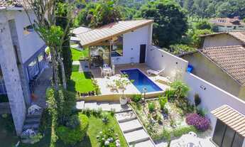 Imagem 4: BELÍSSIMA CASA COM 250m2 no Bairro Golfe - Teresópolis (Porteira Fechada