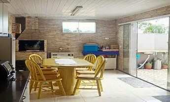 Imagem: Casa para venda, possui 137 metros quadrados