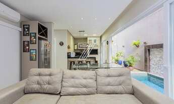 Imagem 6: Magnífica Casa em condomínio a venda com 374m quadrados com 6 quartos em São Braz - Curit