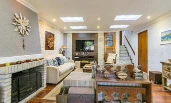 Imagem 3: Casa a venda com 3 dormitorios, 4 vagas e 280m2 no bairro Ipanema, na zona sul de Porto A