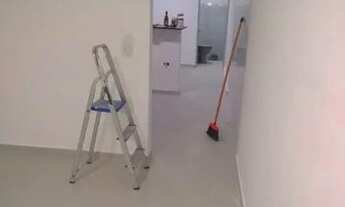 Imagem 2: Aluga se sala quarto. E banheiro área de serviço