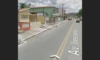 Imagem 2: Casa em avenida principal