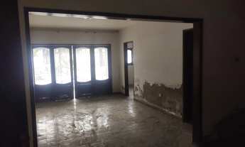 Imagem 7: Casa duplex em Panelas com 388m2 e vagas para 5 carros