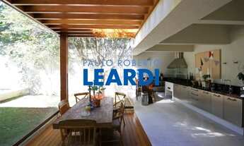 Imagem: SOBRADO - ALTO DE PINHEIROS - SP