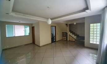 Imagem 2: Casa com 4 dormitórios, 111 m² - venda por R$ 690.000,00 ou aluguel por R$ 2.815,00/mês