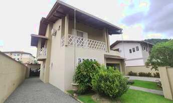 Imagem 3: Casa à venda, 4 quartos, sendo 1 suíte, Bairro Água Verde, Jaraguá do Sul/ SC