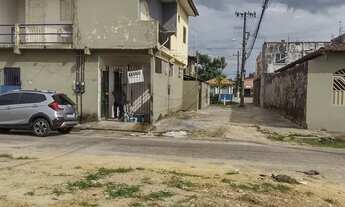 Imagem: Alugo linda casa 03 quartos e garagem. 900