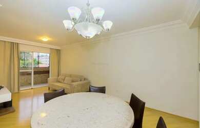 Imagem 4: APARTAMENTO ENSOLARADO, BEM VENTILADO, MOBILIADO E A LOCALIZAÇÃO É MARAVILHOSA. SALA