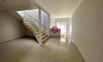 Imagem 2: Sobrado com 3 dormitórios para alugar, 142 m² por R$ 2.500,00/mês - Jardim Tóquio - Maring