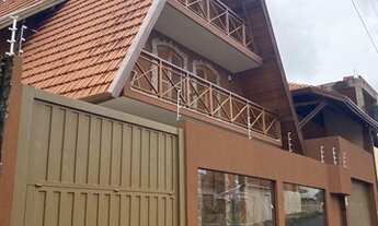 Imagem 3: Casa para venda possui 457 metros quadrados com 7 quartos