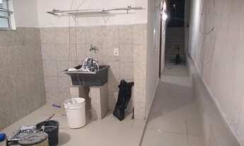 Imagem 3: Aluga se sala quarto. E banheiro área de serviço