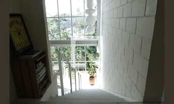 Imagem 2: Casa para Aluguel - Laranjeiras, 3 Quartos, 500 m2