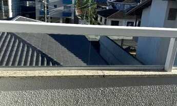 Imagem 2: Apartamento no Iririu 2 sacadas 2 Quartos Churrasqueira Garagem Coberta