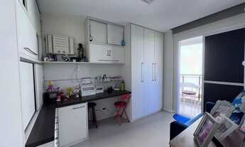 Imagem 2: Apartamento para venda possui 78 metros quadrados com 2 quartos em Icaraí - Niterói - RJ