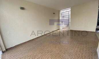 Imagem 3: Casa Comercial Praça Norival Tavares