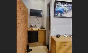 Imagem 2: Escritorio para venda possui 32 metros quadrados com 1 quarto em Caminho das Árvores - Sal