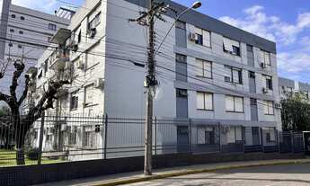 Imagem 2: Apartamento com 2 dormitórios, dependência completa, localizado no bairro N. Sra