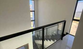 Imagem 5: Casa no Condomínio Aldebaran Leste com 4 Quartos (3 Suítes) - Frente, Verde Lar