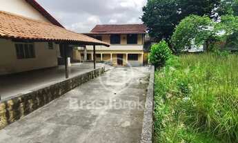 Imagem: Terreno de 1.564 m² à venda na Praça