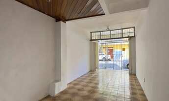 Imagem 5: CASA COM 4 DORMITÓRIOS E PÁTIO COM CHURRASQUEIRA NO CENTRO HISTÓRICO