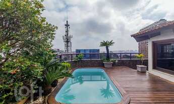 Imagem 2: Apartamento à venda em Petrópolis com 337 m², 3 quartos, 1 suíte, 2 vagas