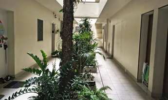 Imagem: Dois quartos, Leme, prédio em frente a