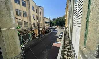 Imagem: Apartamento - / Residencial / Catete