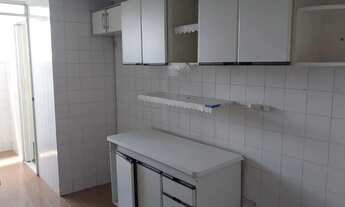 Imagem: Em frente ao Prezunic, sala, 2 quartos