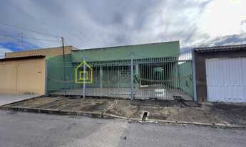 Imagem 2: QNM 8 - Casa com laje + fundos. Barato!