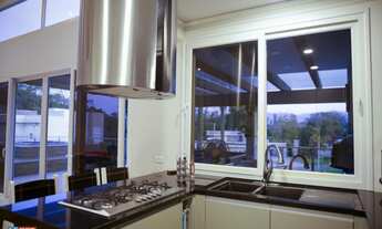 Imagem 3: Casa Alto Padrão para Venda em Atibaia, Guaxinduva, 5 dormitórios, 5 suítes, 7 banheiros