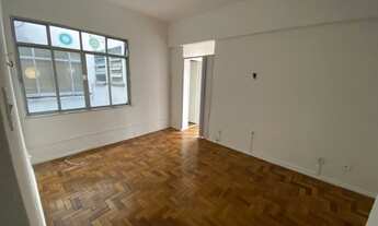 Imagem 2: Apartamento para aluguel possui 57 metros quadrados com 2 quartos em Flamengo - Rio de Jan