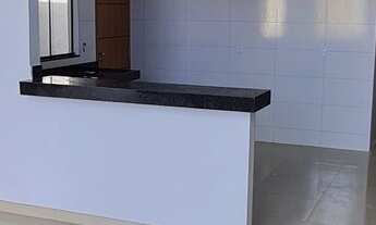 Imagem 5: Linda casa 2Q/suíte pé direito alto/ meio lote