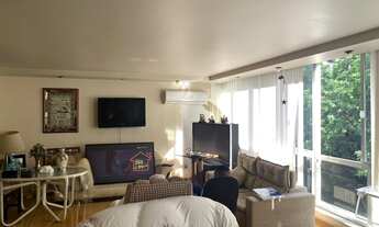 Imagem 2: Apartamento para venda possui 300 metros quadrados com 3 quartos em Copacabana - Rio de Ja