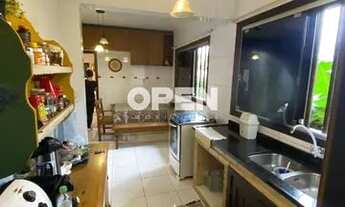 Imagem 6: Casa para aluguel possui 268 metros quadrados com 3 quartos em Moinhos de Vento - Canoas