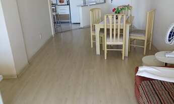 Imagem 5: Apartamento com 80m² de 2 dormitórios, sacada com churrasqueira, vaga de garagem, centro d