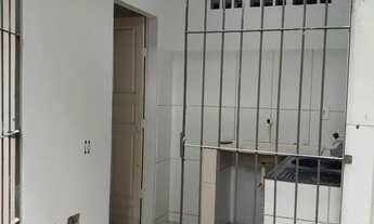 Imagem 4: Quitinete de R$700 a R$750,00, incluso água luz e Wi-Fi