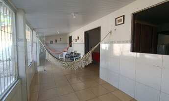 Imagem 4: Casa de Beira-Mar com saída para a rua principal de Carne de Vaca