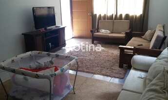 Imagem 4: Casa para alugar, 3 quartos, 1 suíte, 2 vagas, Cidade Jardim - Uberlândia/MG - R$ 4.900,00