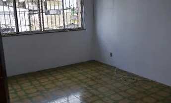 Imagem 4: Ed Victor IV na 16 de Novembro, ap de 2Q em prédio de escada