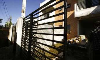 Imagem 7: Sobrado para Venda em Curitiba, Alto Boqueirão, 2 dormitórios, 2 banheiros, 1 vaga