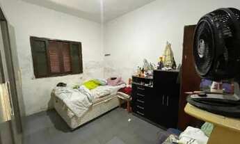 Imagem 2: Casa para venda possui 338 metros quadrados com 2 quartos em Luíza Mar Mirim - Itanhaém