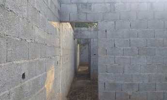 Imagem 3: Casa em fase de construção a venda