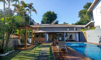 Imagem 2: Belíssimo imóvel a Venda em Condomínio Fechado na Cidade De Atibaia-SP