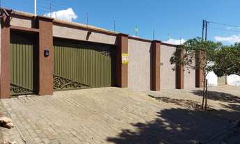 Imagem: Casa Térrea a venda com 4/4 sendo 2 suítes