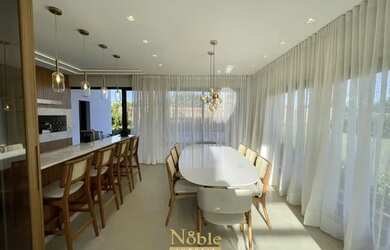 Imagem 6: Magnifica Casa em condomínio próximo d praia com 4 suítes frente lago em Torres